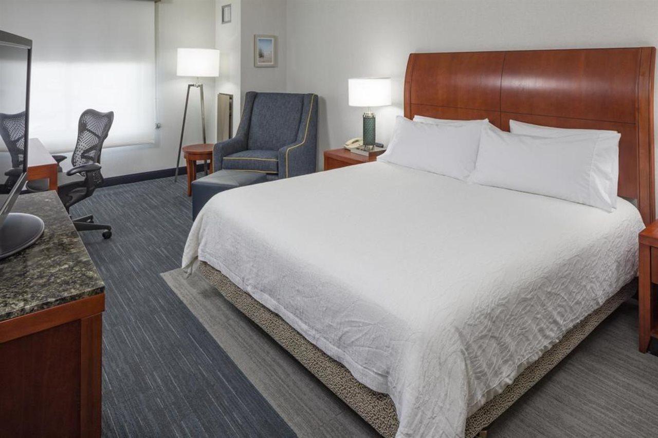 Hilton Garden Inn Plymouth Exterior foto